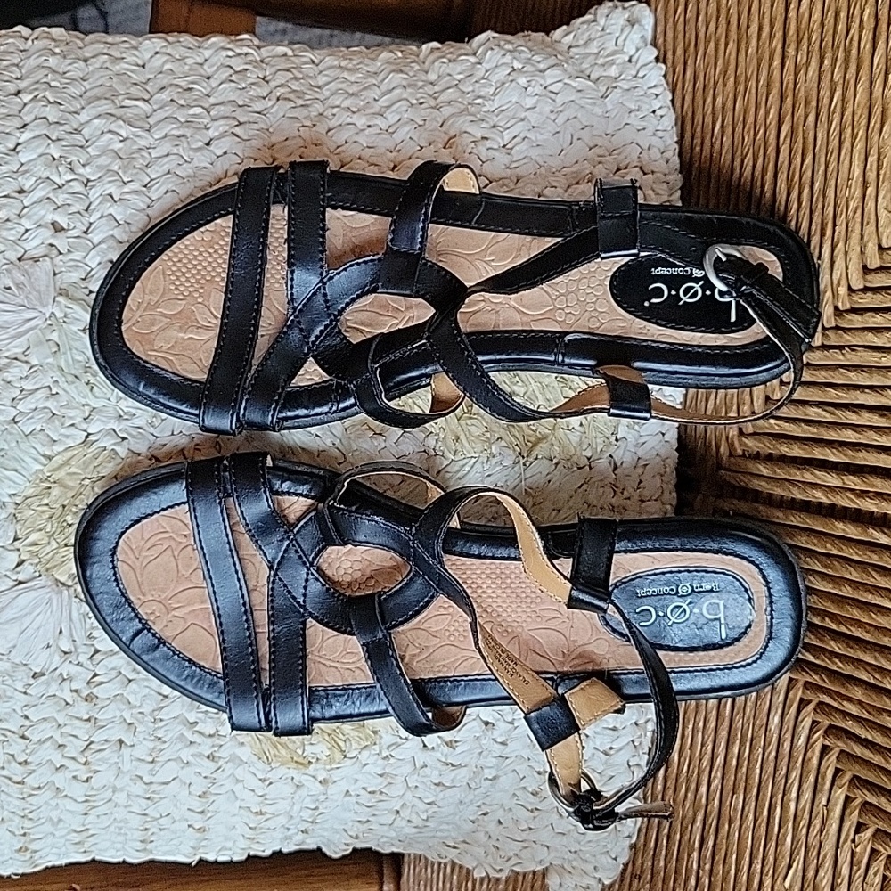 B.O.C Born Concepts, black strappy sandals, size 9M - Picture 9 of 12